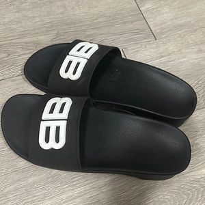 Balenciaga Slides